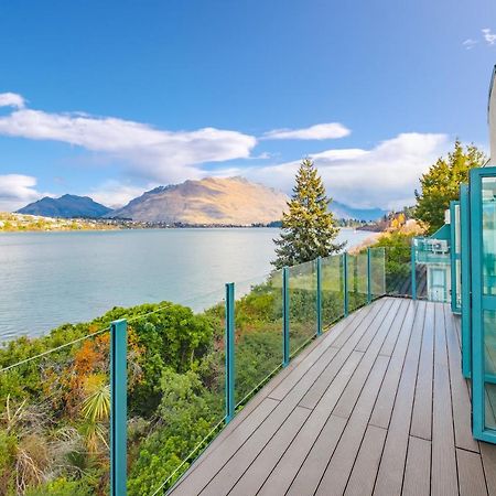 Huge Lakefront Delight - Queenstown Holiday Home Екстер'єр фото